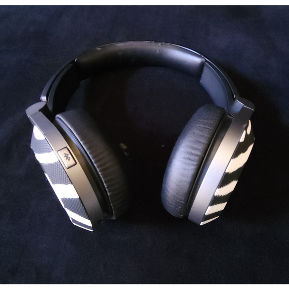 Rare Coach New York JBL Synchros E40BT Bluetooth Wireless Ear Headphones Black - Picture 4 of 16